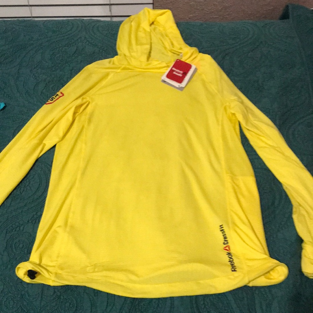 Reebok 💛💛💛 LTWT hoodie 💛💛💛